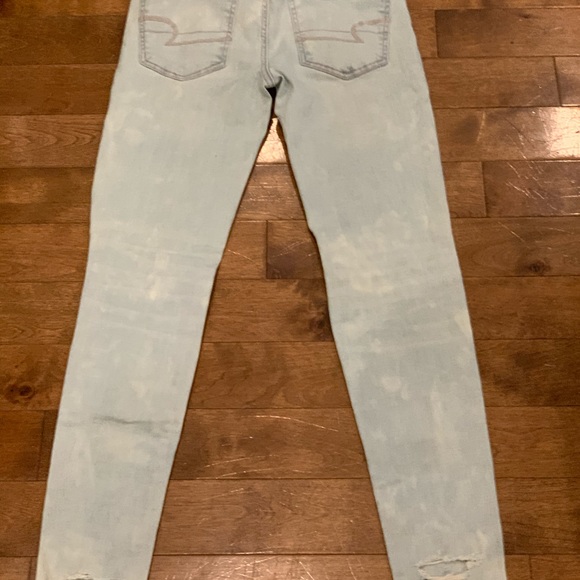 American eagle size 2 acid wash skinny jeans - Picture 4 of 4